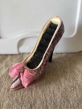 Pink Glitter High Heel Ring Holder with Fabric Bow